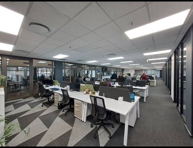 1,801.01M² OFFICE TO LET IN MELROSE ARCH